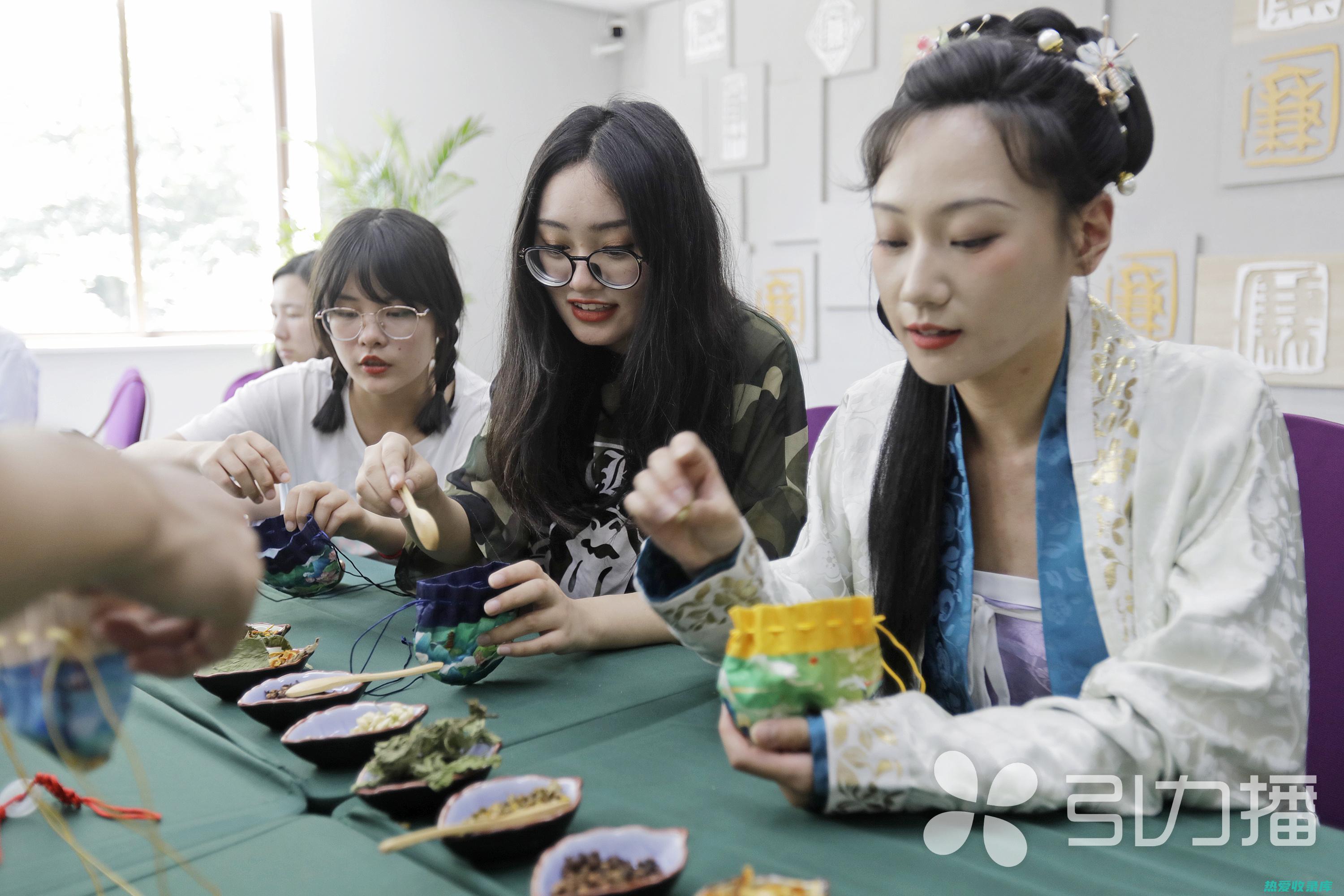 用中草药制香囊的配方 (用中草药制香的方法)