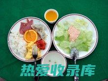 饮食清淡，避免辛辣刺激性食物。(饮食清淡些)