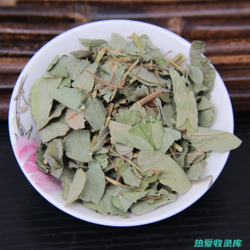 入药：黄草石斛可以入药，与其他中药材配伍使用，增强疗效。(黄草石斛的功效与药用价值?)