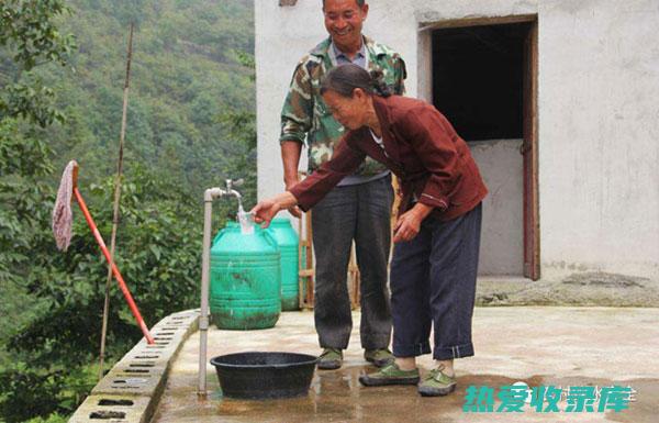 功效：利水渗湿、健脾益胃(功效利水渗湿兼能泻热的药物是)