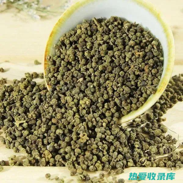 外敷：将茱萸肉研磨成粉，外敷患处，可以治疗疮疡、皮肤炎症等疾病。(茱萸外敷腹部作用)