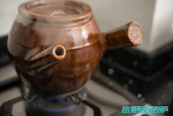 咳嗽气喘：茅梅根能止咳平喘，缓解咳嗽、气喘症状。(咳嗽、气喘)