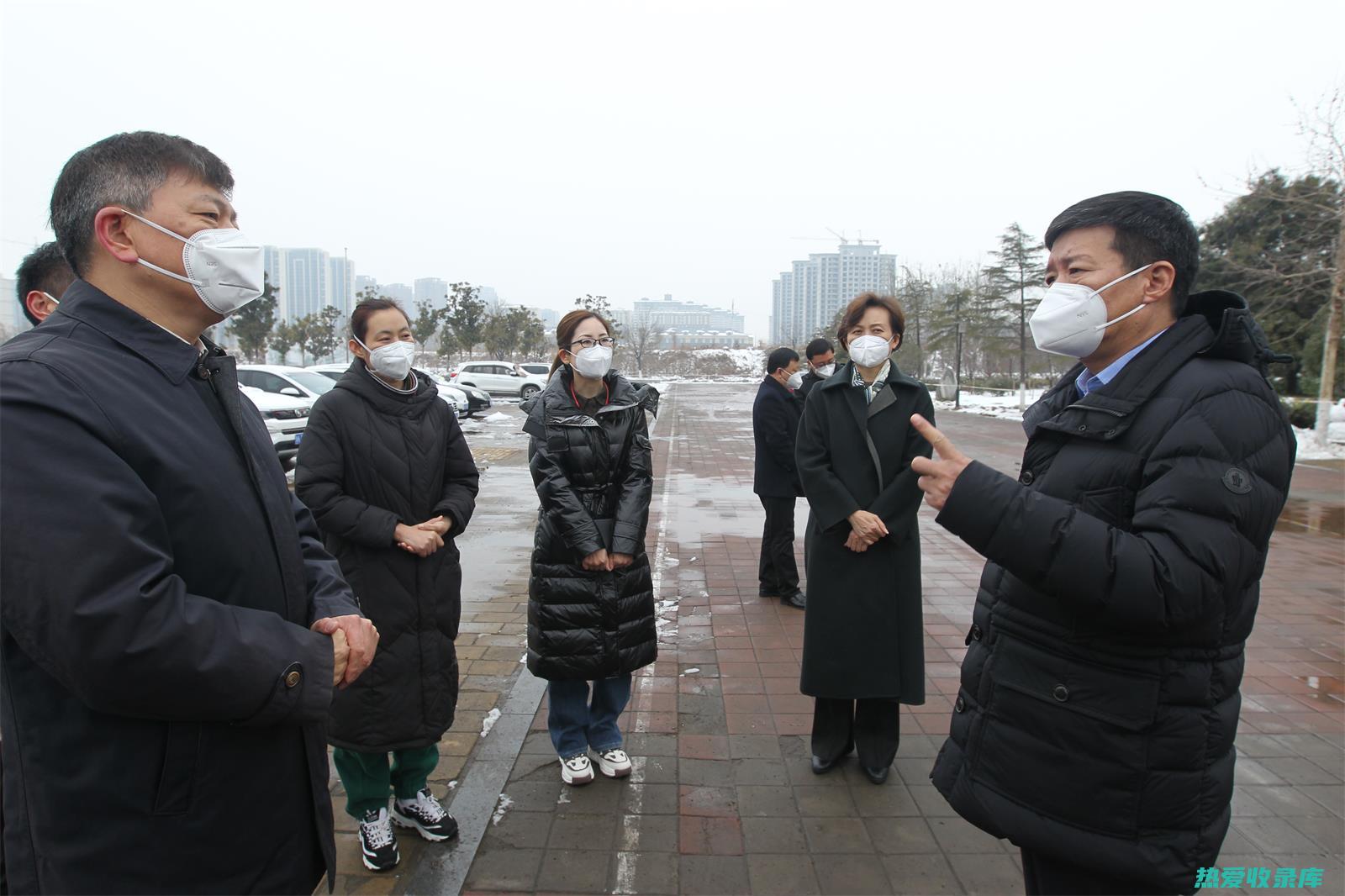 辨证施治：根据患者的病情和体质，选择合适的药物和剂量，避免盲目用药。(辨证治疗)